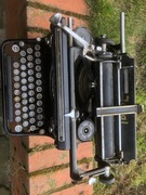 Stara, niemiecka maszyna do pisania 