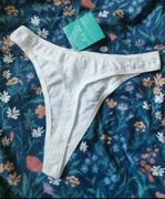 Białe majtki stringi/thongi