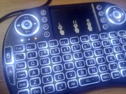 Bezprzewodowa mini klawiatura, touchpad, bateria 1020 mAh