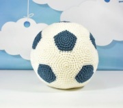 PODUSZKA W KSZTAŁCIE PIŁKI NOŻNEJ – DLA MAŁEGO FANA SPORTU