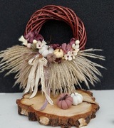 Śliczny wianek  jesienny z dyniami boho