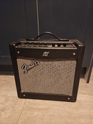 Wzmacniacz Fender Mustang I v1