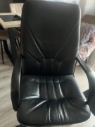 Fotel obrotowy skórzany