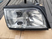 Audi A6 C4 Lampa przód prawa HELLA 
