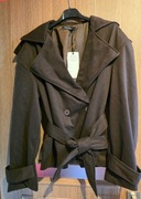 Krotki wiosenny plaszcz damski z wiskoza 