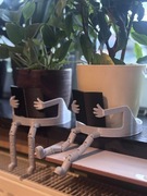 Zestaw 2 szt. Podstawka pod Doniczkę Ludzik Czytelnik