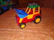 Samochód samochodzik auto zabawka model traktor ciągnik z łychą 11cm