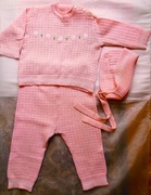 Komplet dziecięcy (sweterek + spodenki + czapeczka) rozm. 92