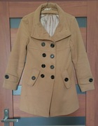 Brązowy płaszcz damski typu bosmanka