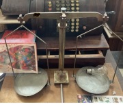 Waga szalkowa zabytkowa