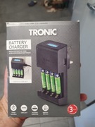 Akumulatorki AAA z ładowarką z wyświetlaczem USB