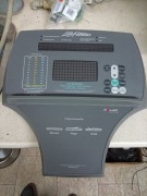 LIcznik komputer sterownik rower poziomy Lifefitness okazja 