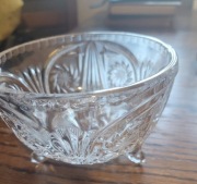 Kryształowa miseczka PRL na trzech nóżkach 