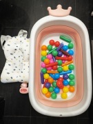 Wanienka składana Ricokids z poduszką i dodatkami