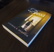 DOM WSPOMNIEŃ Lauren K. Denton literatura obyczajowa wyd. 2017