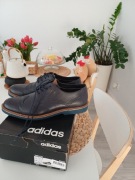Casualowe buty marki Bata prosto z Włoch
