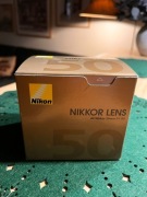 Obiektyw Nikon Nikkor lens AF 50mm f/1.8, jak nowy