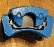 Zacisk hamulcowy przód lewy Chrysler 200