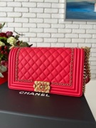 Chanel boy limitowany kolor oraz model