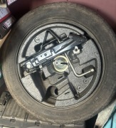 Zestaw koło dojazdowe + lewarek BMW E60/E61/E46/E90 