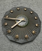 Zegar  na ścianę bardzo Stary 