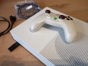 Konsola Microsoft Xbox one S 512 GB plus pad