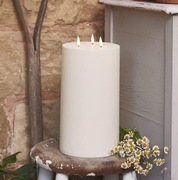 Lights4fun  Duża Świeca Led 3 knoty 28cm