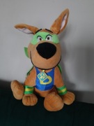 maskotka szczeniaka Scooby-Doo w przebraniu superbohatera 