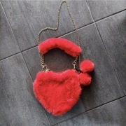 Śliczna torebka czerwona serce z futerko miś prezent na walentynki