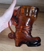 Kolekcjonerskii szklany but  prl 