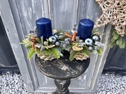 Dwa mniejsze świąteczne stroiki