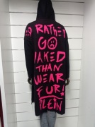 Kardigan z kapturem, napisy ,rozmiar uniwersalny