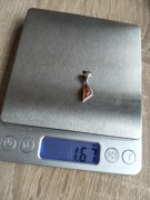 Srebrny wisiorek z bursztynem unikat