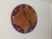 Zegar z żywicą epoksydową