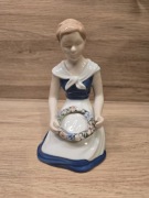 Figurka porcelanowa Bing Grondahl B&G Kopenhaga dziewczyna z wiankiem 