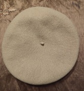 Beret wełniany w kolorze ecru