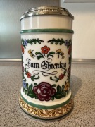 Stary ceramiczny niemiecki kufel do piwa kolekcjonerski z cynową pokrywką