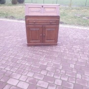 Piękny dębowy sekretarzyk w stylu rustykalnym