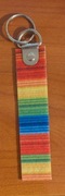 Brelok z materiałowym paskiem