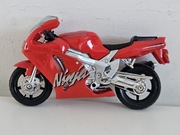 Maisto 1:18 - Kawasaki Ninja ZX-7R model motocykla