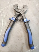 Obcinacz do płytek, glazury terakoty