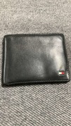 Portfel HILFIGER w dobrym stanie