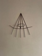 Metalowy kwietnik wiszący ścienny półka na kwiaty vintage prl