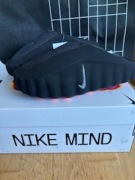 Nike Mind 001 przedmeczowe buty typu mule