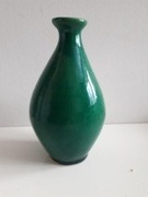 mały zielony wazonik