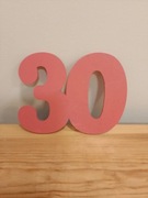 Drewniana, cienka tabliczka, różowa cyferka 30
