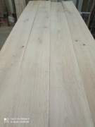 Lamele dębowe z imitacją dziur po robaku