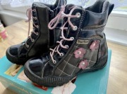 Sprzedam buty zimowe rozmiar 26 firmy Bartuś