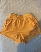 krótkie spodenki Juicy Couture welurowe