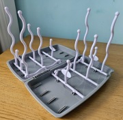 Ociekacz suszarka do butelek, smoczków itp. - babyono